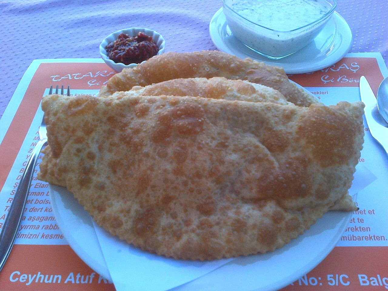 Evde Eskişehir Usulü Çibörek! Çıtır Hamurun Sırrı Bir Kaşık Sirkede