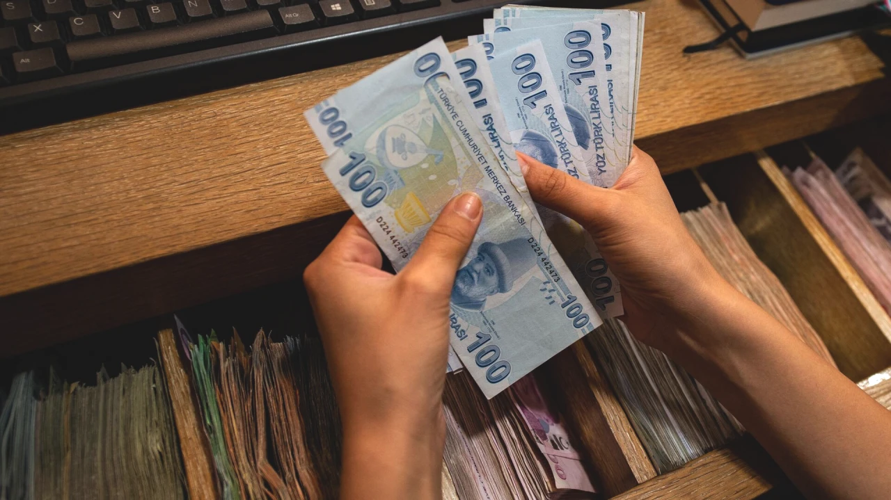 "Yolluksuz" Görevlendirilen Memura Müjde! KDK'dan Harcırah Kararı