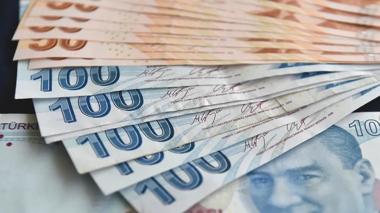 Memura Dil Kursu Desteği 4.900 TL'ye Çıkıyor! Kimler Yararlanabilecek?