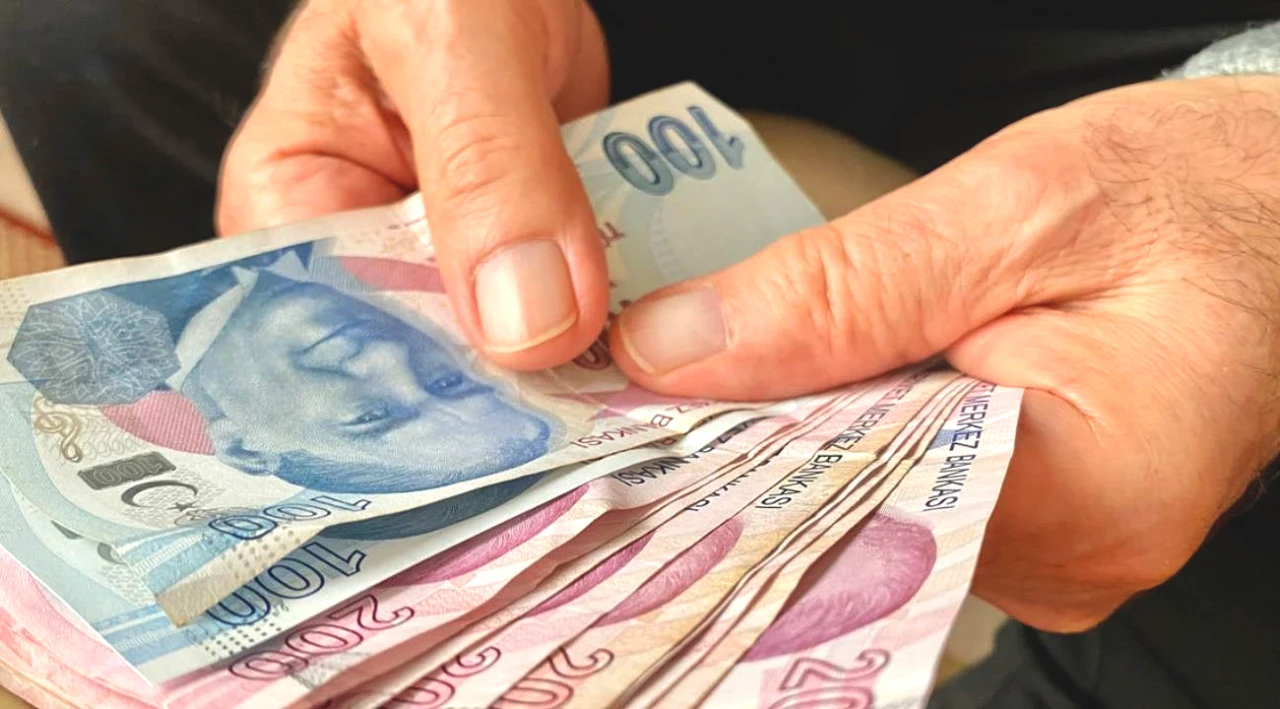QNB'den Emekliye Şartsız 20 Bin TL! En Düşük Aylık Alan da Tavandan Alıyor