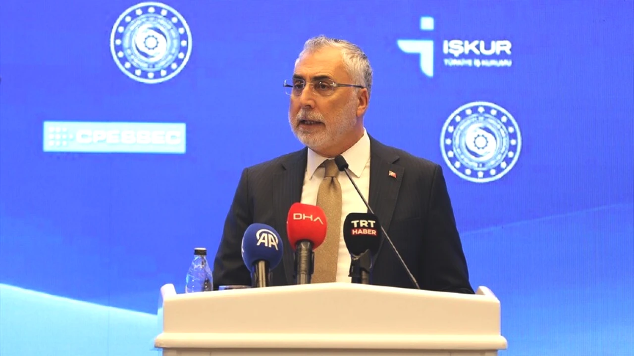 İŞKUR'da Yapay Zeka Dönemi Başladı! İş Arayanla İşveren Otomatik Eşleşecek